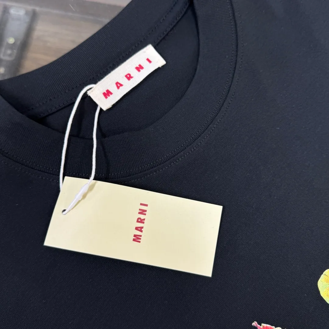 C⭐️MARNI 26 New Arrival T ～ Same Style～ ！ logo ！ ～Premium ， ， ， ， ， ， ， ， ， ！！ ：Black White Size：XS S M L（OS ）